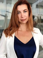 Апухтина Лариса Александровна